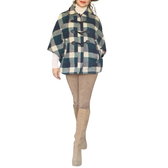 Last Kiss Plaid Toggle Cape Coat  Large - Picture 3 of 10